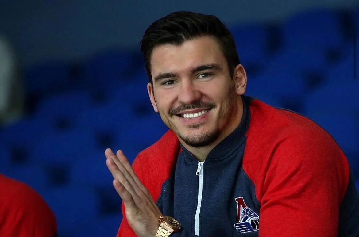 Коледов хоккеист. Коледов хоккеист салават. Коледов хоккеист. Коледов салават юлаев. Коледов хоккеист.