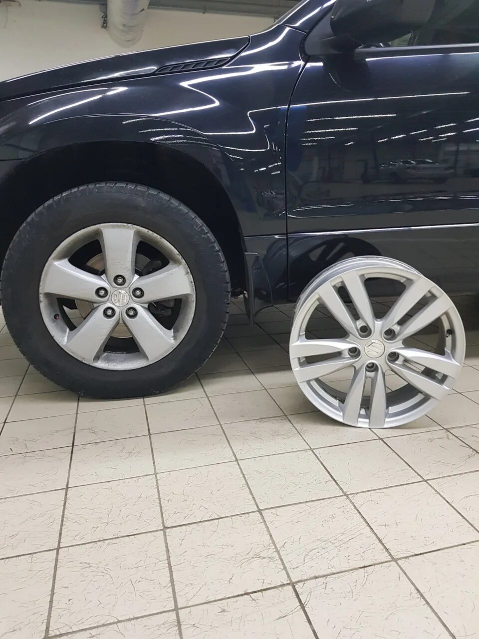 Литые диски на витару. Suzuki grand vitara диски r17. диск suzuki grand vitara r16. диск сузуки гранд витара 16. диски для сузуки гранд витара r16 оригинальные.