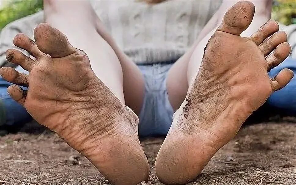 Stinky feet дети. Foot smelly. Foot smelly. Пантихосе феет. Фут блог.