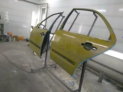 Покрасить дверь автомобиля