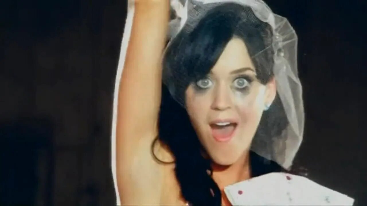 Katy Perry hot n Cold. Katy Perry hot n Cold обложка. Кэти Перри Cold Кэти hot. Кэти Перри в клипе hot and Cold. Колд кэти