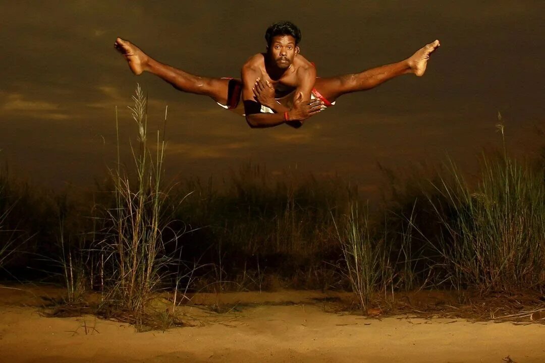 Индийские боевые искусства. Индийские боевые искусства. Индия боевое искусство варма- калаи. Индийские боевые искусства. Единоборства в древней индии.