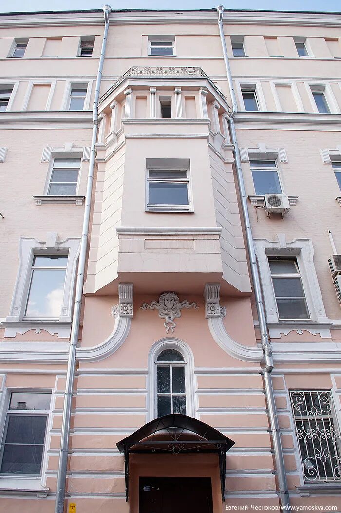 Гранатовый переулок. Гранатовый переулок. Жилой дом в гранатном переулке, дом 8. Дом архитектора в москве гранатный переулок. Гранатовый переулок.