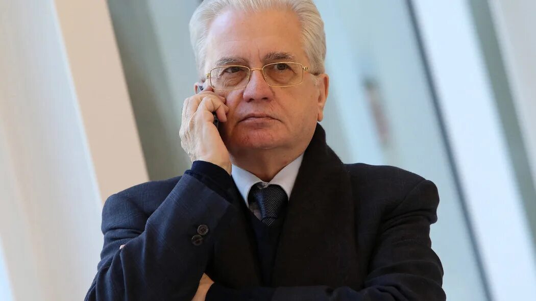 Пиотровский эрмитаж. Пиотровский дмитрий дмитриевич. михаил пиотровский спб. ген директор эрмитажа. александр степанович пиотровский.