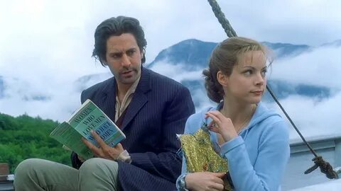 Scott Cohen and Kimberly Williams-Paisley in The 10th Kingdom (2000) .