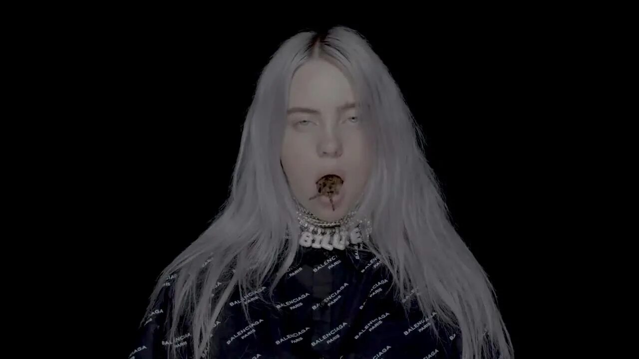 Billie you should. Билли айлиш в короне с пауками. Билли айлиш в короне с пауками. Билли айлиш. Билли эшли.