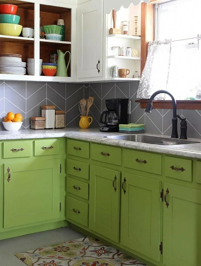 Кухня в обычной квартире. Ремонт дешево и сердито. Отделка кухни в хрущевке. Отделка кухни в квартире. Ремонт дешево и сердито.