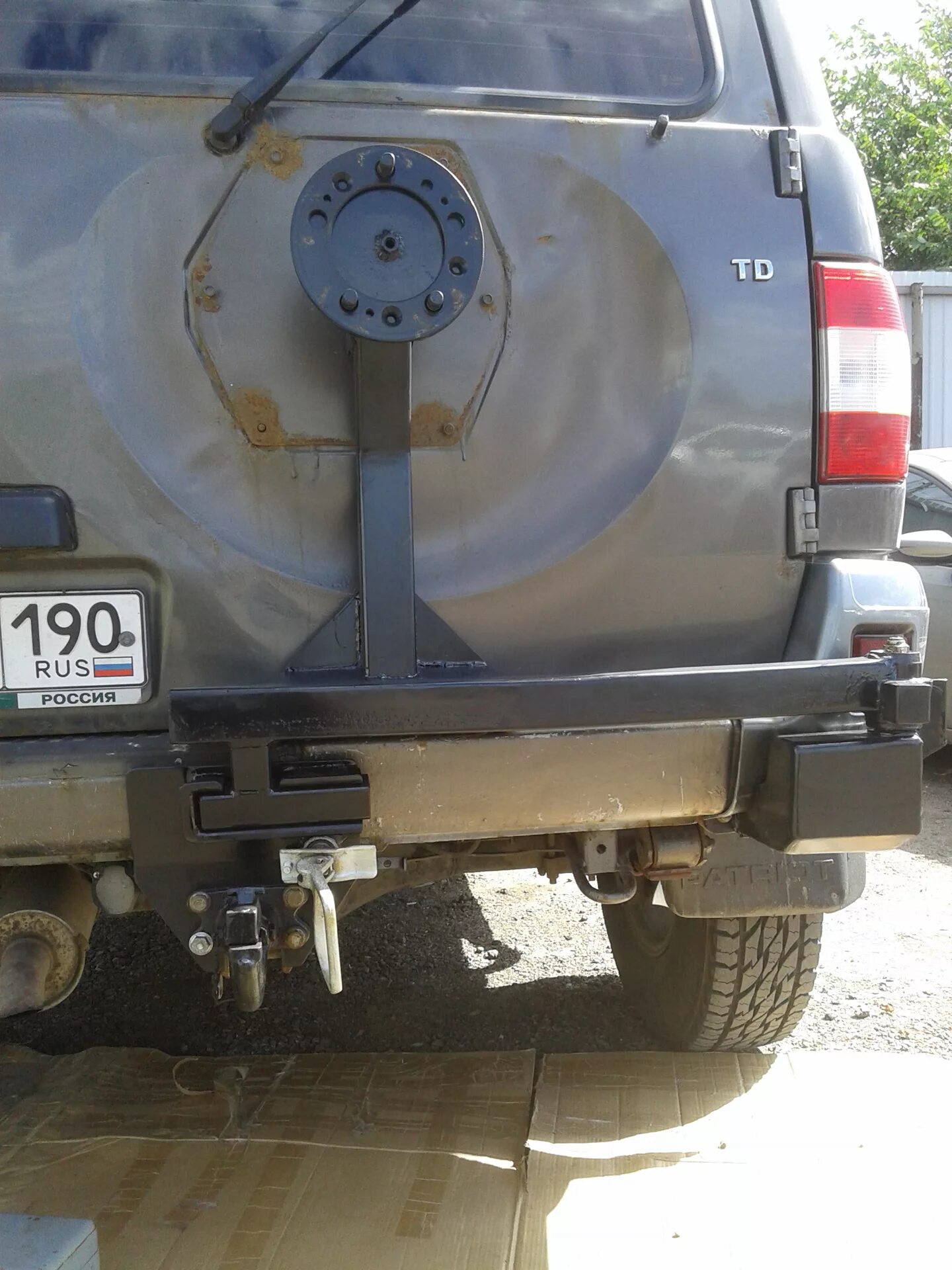 Калитка для запаски на уаз патриот. Калитка запаски great wall save. Калитка под запаску уаз патриот. Калитка под запаску на ниву 2121. Tahoe 400 калитка запаски.