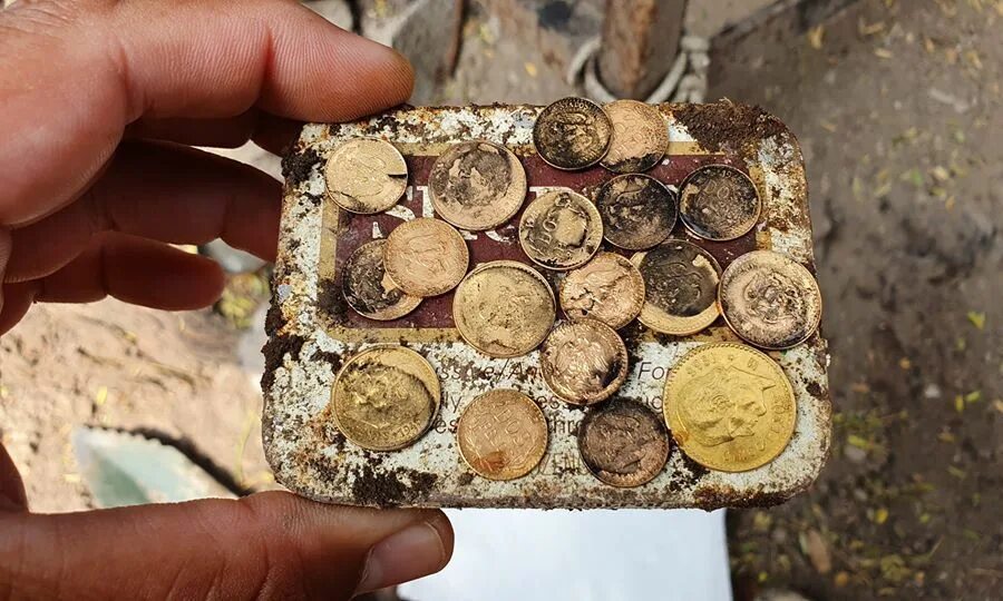 находка "золота бактрии". находки золотые монеты бухарский эмират находки. нашел сокровище. клад золотых монет. дорогие сокровища находки.