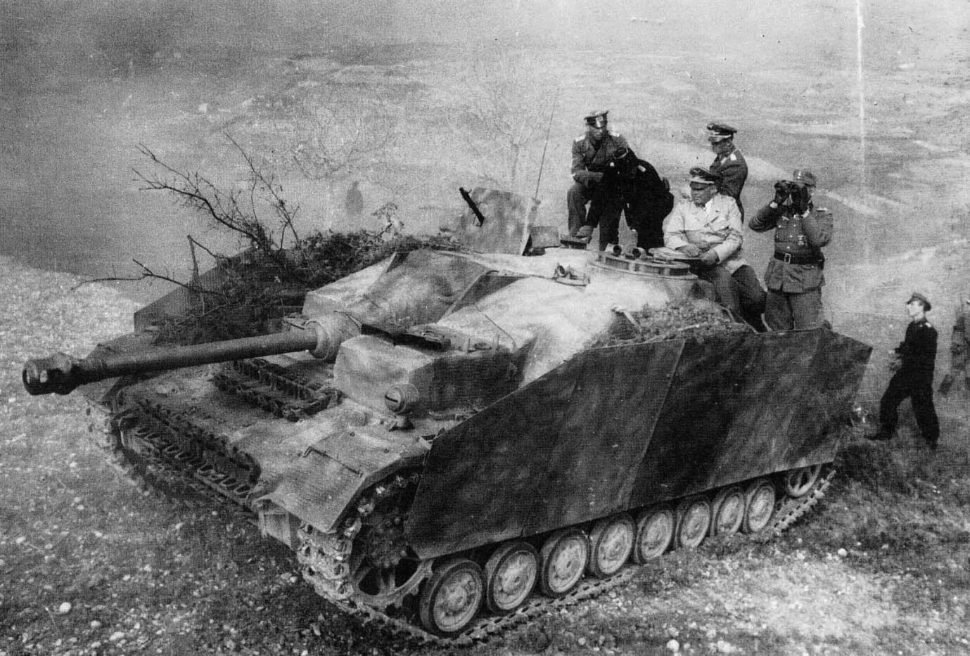 Немецких танков генерал. САУ Штуг 4. Штуг 3. STUG IV танк. STUG IV 1945.