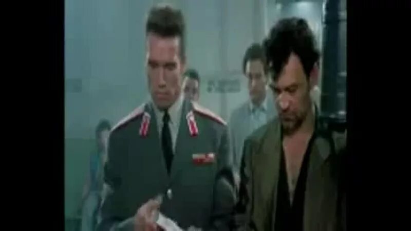 Красная жара песни. Красная жара ps1. Красная жара налетчик беня. Шварценеггер капитализм. Шварценеггер капитализм.