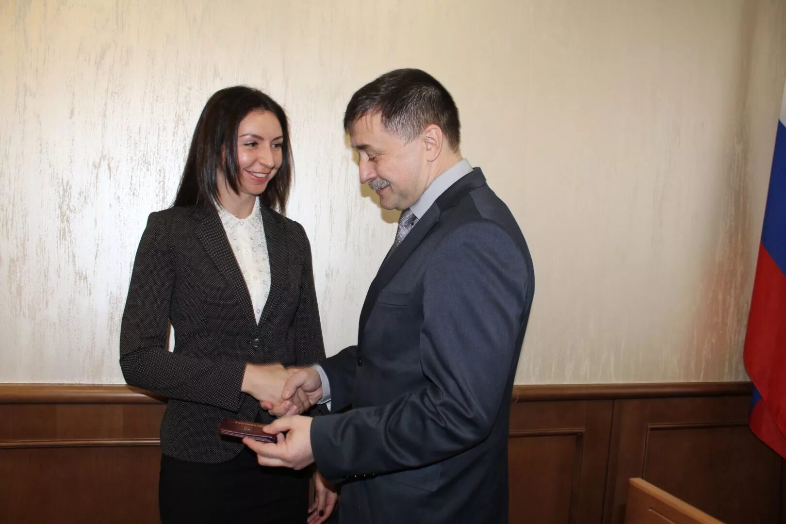 инна попова судья ставрополь. аппарат ставропольского суда. ольга силина судья. мировой суд советского района астрахань. ставропольский краевой суд.