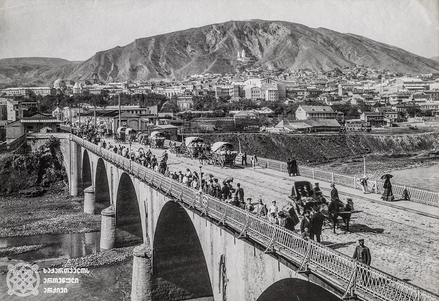 Грузия раньше. Тифлис Воронцовский мост. Тбилиси 19 век. Грузия 19 век Тифлис. Верийский мост Тбилиси.
