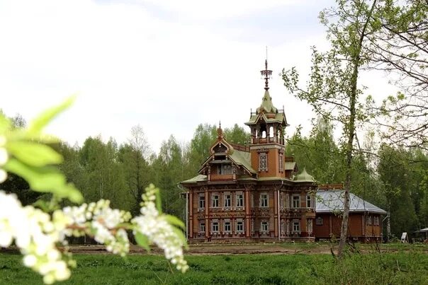 Тутаев осташево. Тутаев осташево. Тутаев константиновский расписание. Асташово усадьба. Расписание автобусов тутаев константиновский.