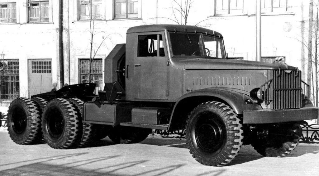 Яаз-210д седельный тягач. Яаз-210е. Яаз 221. Ярославский автомобильный завод. Ярославский автомобильный завод.