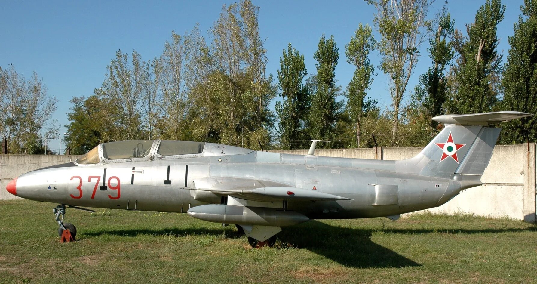 Aero l-29 Delfin. Л-29 Aero l-29 «Delfin». Л-29 Дельфин. Истребитель л-29.