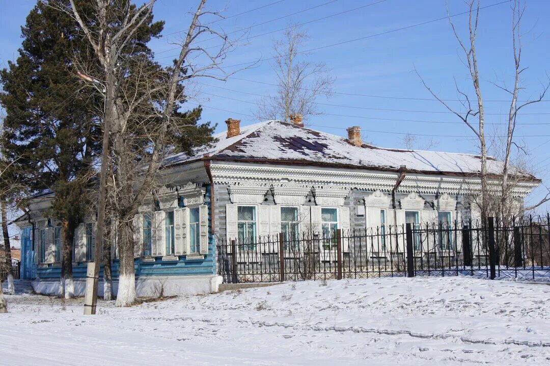 Погода нерчинск сегодня. Нерчинск Забайкальский край. Нерчинский музей Бутинский дворец. Усадьба Колобовниковых Нерчинск. Г. Нерчинск Читинская обл.