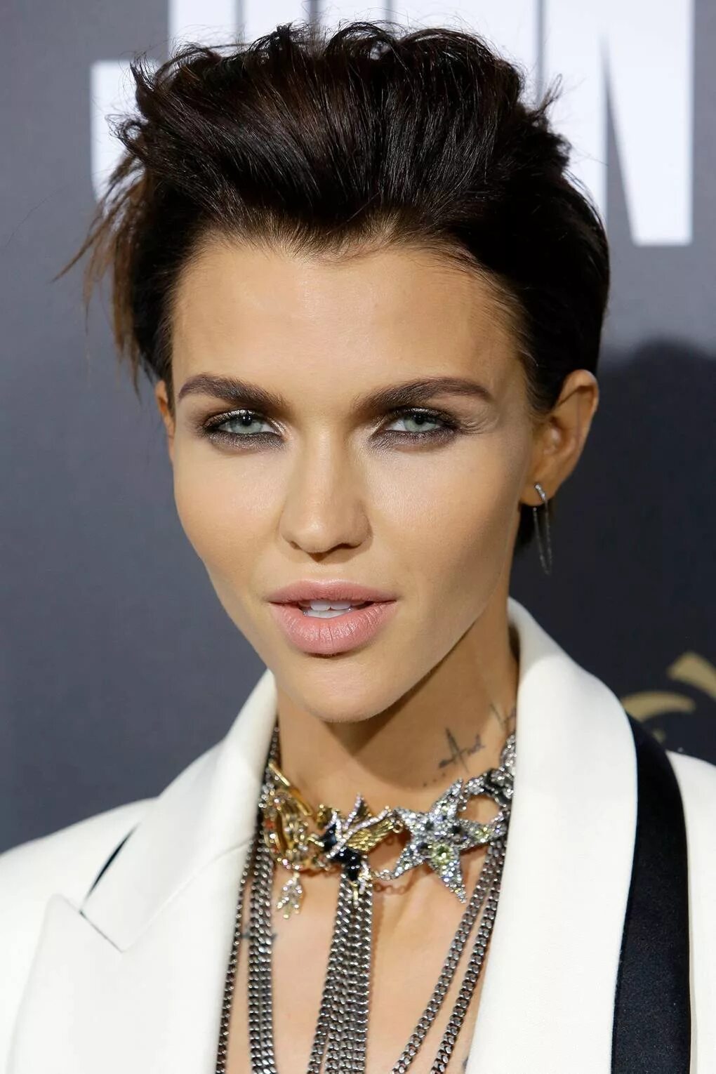 Руби рос. Руби Роуз. Ruby Rose стрижка. Руби Роуз Пикси. Руби Роуз прическа.