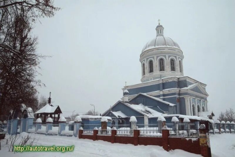 Озеры болотово. Храм город Озеры. Город озёры Московская область. Озеры Коломенский район. Храм Пресвятой Троицы Озеры.