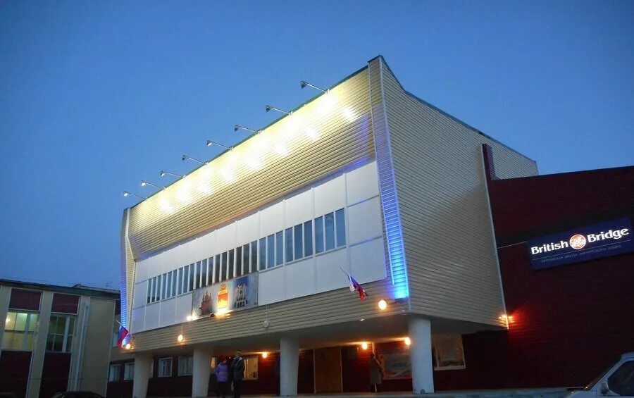 Дк промка брянск. Улица уральская брянск. Ул культуры брянск. Здание краеведческого музея кубенское. Ул культуры брянск.