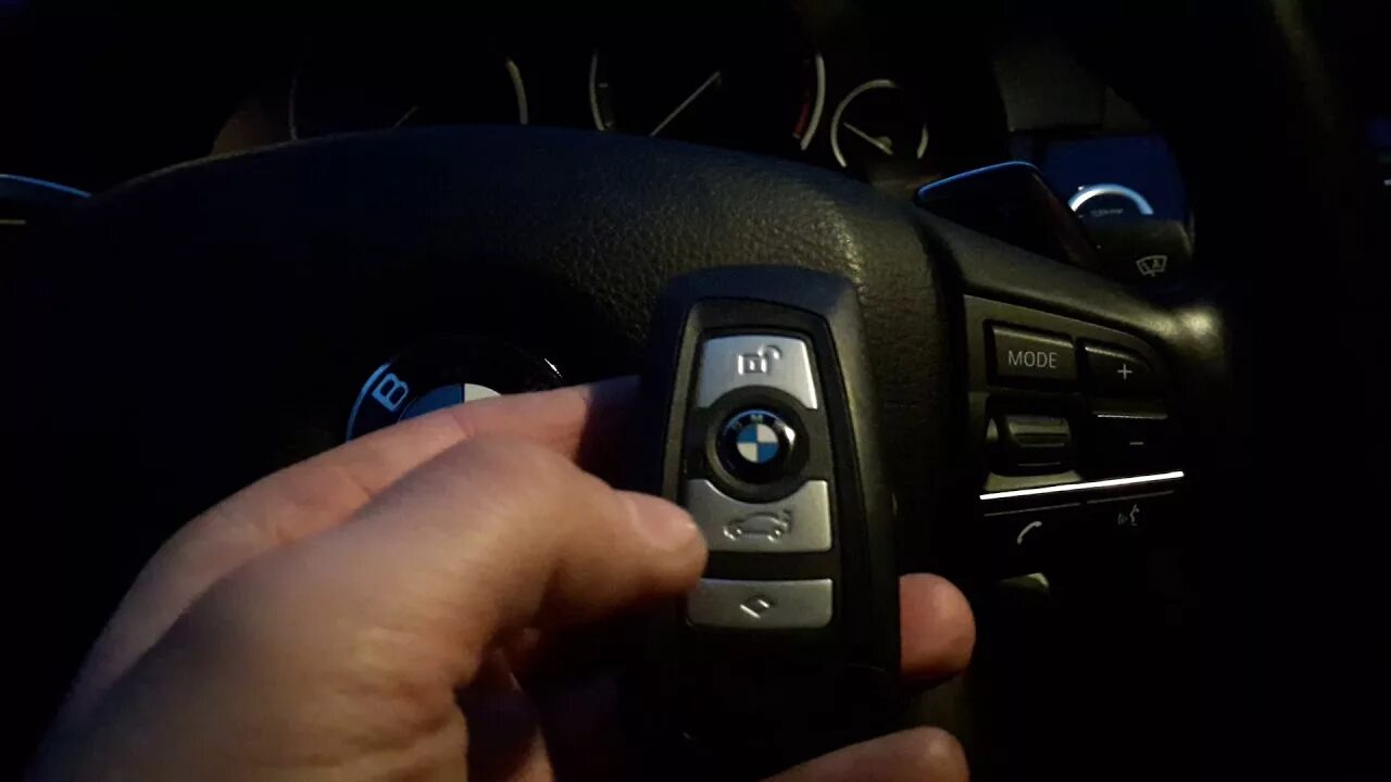 Е60 автозапуск. BMW f10 Key. Автозапуск BMW f30. Ключ БМВ е60. Ключ приёмник на БМВ е60.