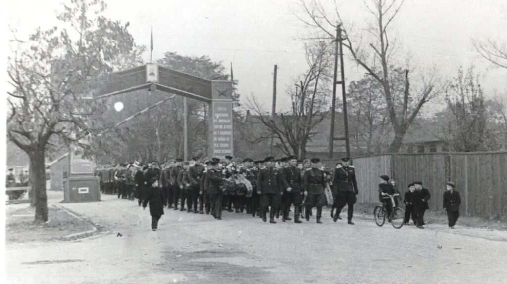 Германия г риза гарнизон цайтхайн 1 гвардейский танковый полк. Цайтхайн германия военный городок. Цайтхайн германия гсвг. Гсвг цайтхайн. Цетхайн военный городок.