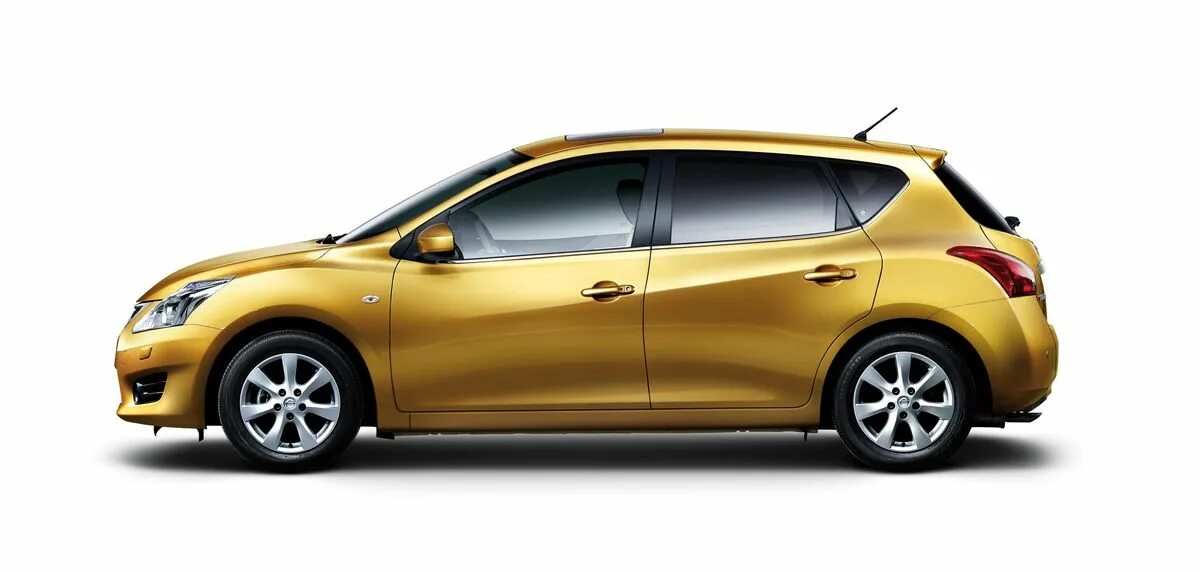 Nissan tiida 2010. Nissan седан altima. Ниссан тила. Ниссан тила. Nissan tiida 2004.