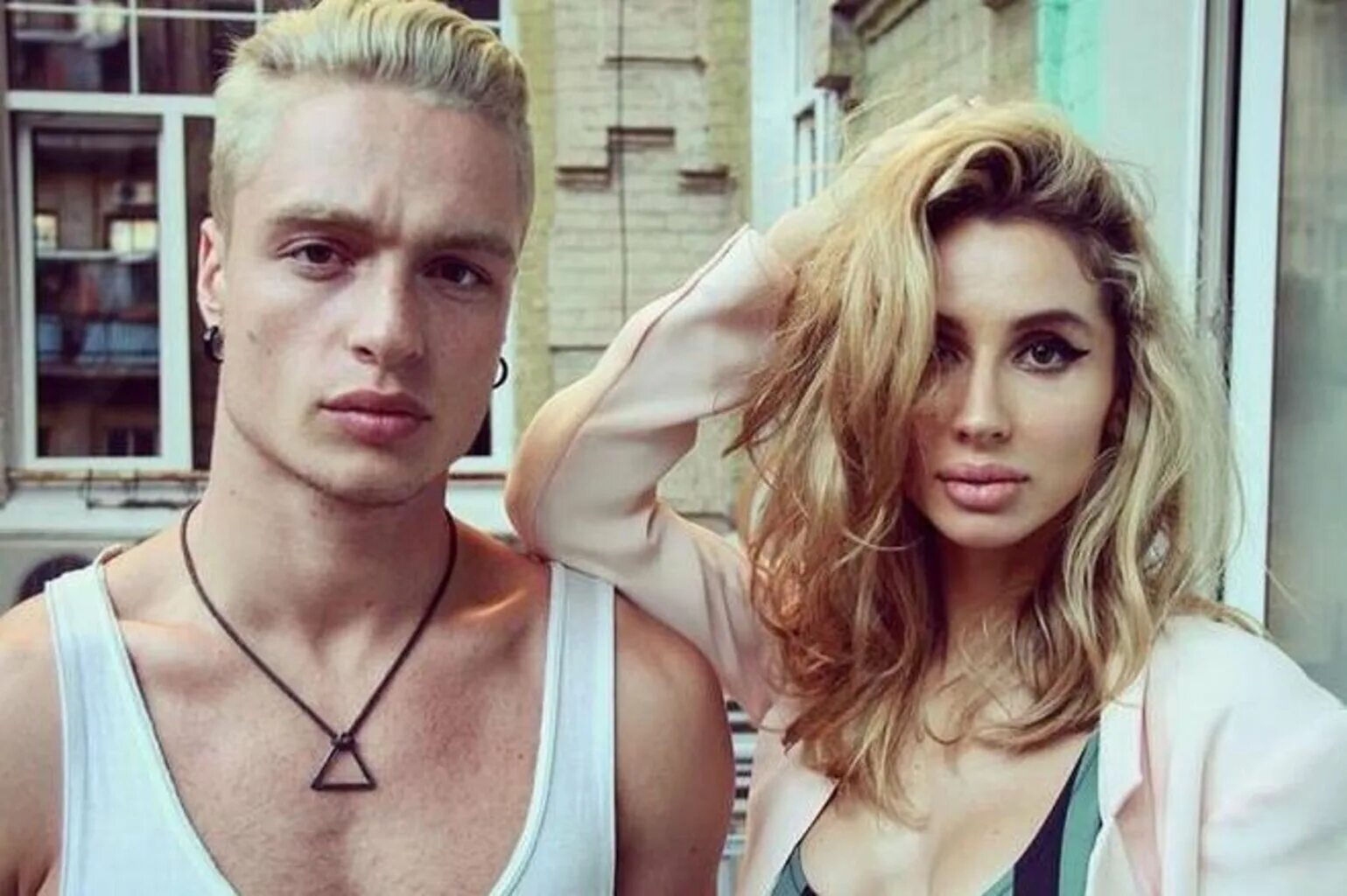 Назар грабар и светлана лобода. Лобода клип бум бум. Твои глаза клип. Лобода пора домой. Снимается в клипах лободы.