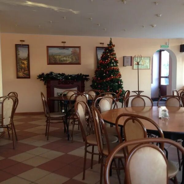 Photo: 33 Penguins, cafe, Магнитогорск, проспект Ленина, 43 - Yandex Maps