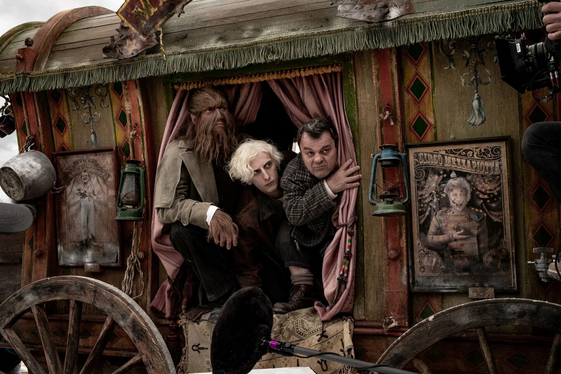 Отчаянные мстители. Отчаянные мстители (2021). Отчаянные мстители. Отчаянные мстители фильм 2021. Отчаянные мстители.