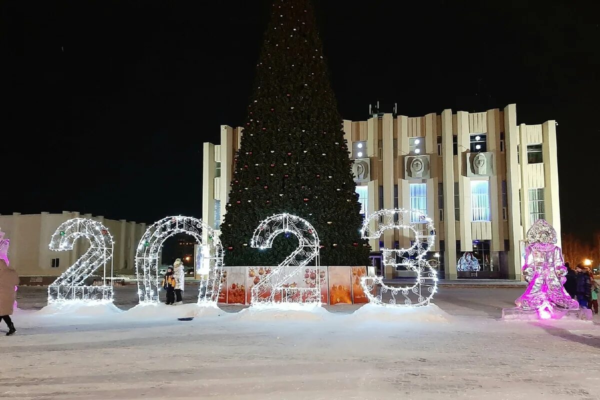 Комсомольск на амуре 2023 год. Новогодний Хабаровск. Новый год в Комсомольске на Амуре. Новый год один.