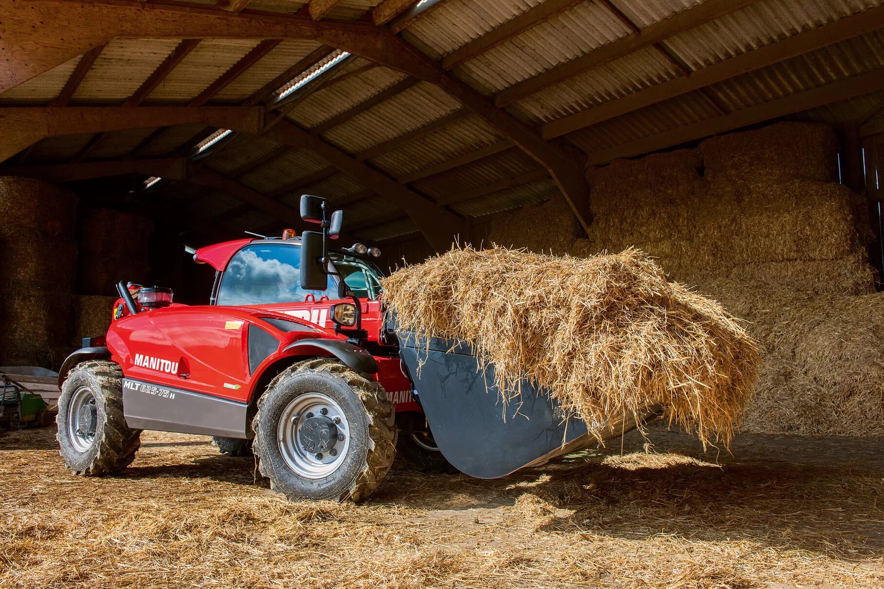 Manitou MLT 625. Телескопический погрузчик Manitou MLT-X 961. Manitou MLT-X 625-75 H. Маниту 735. Погрузка сена