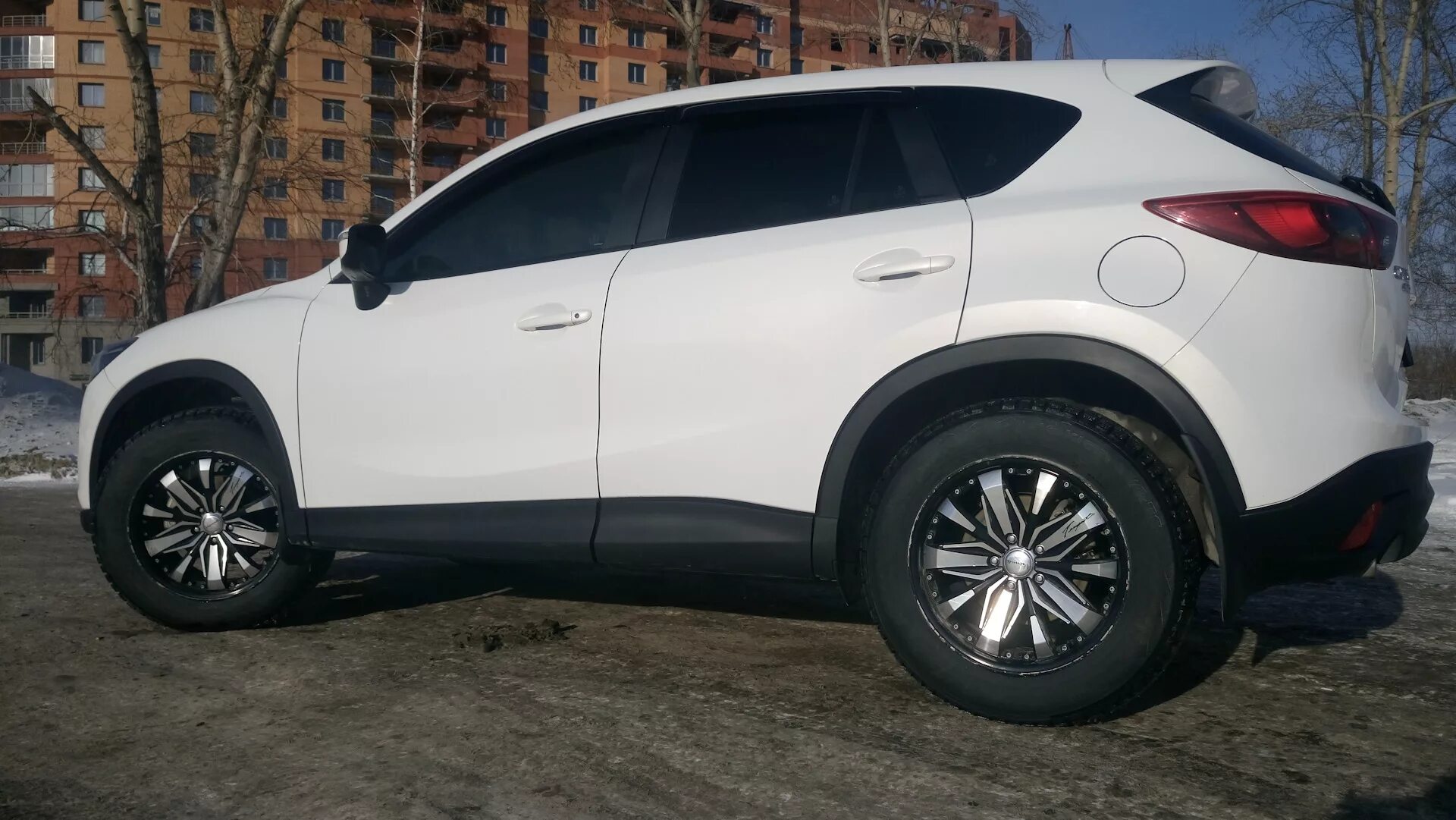 Какие колеса на рав 4. 235 65 R17 Тойота рав. Рав 4 235/60/18. Rav4 235 60 18. Toyota rav4 235/60 r17.