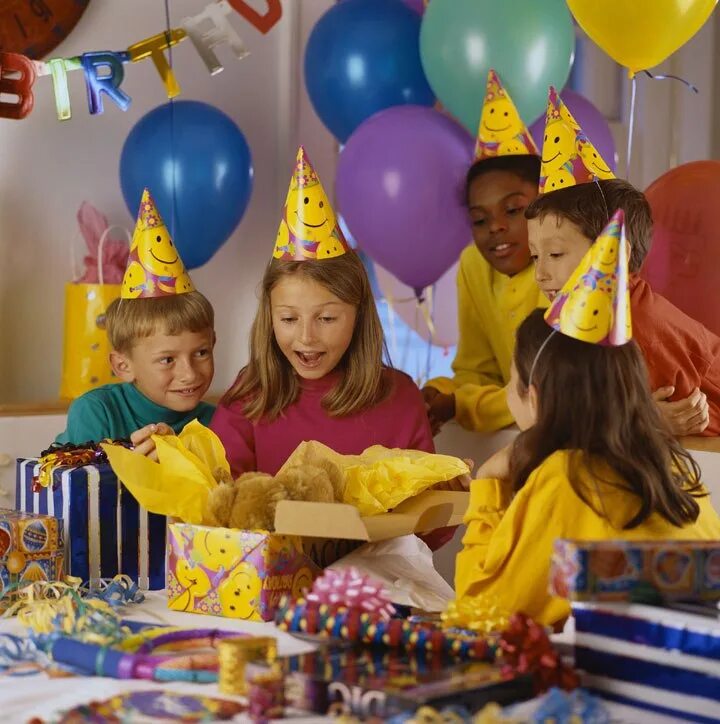 Комната отметить день рождения. Детский праздник. Детский день рождения. Празднование дня рождения ребенка. С днём рождения ребёнку.