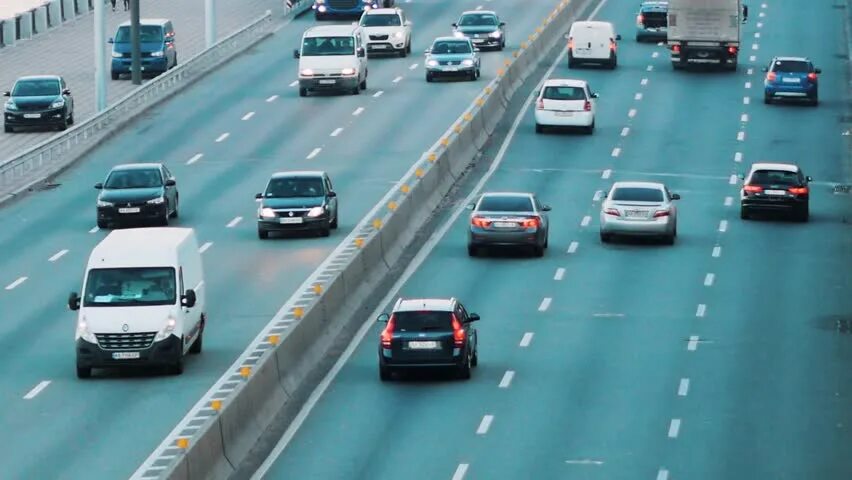 Знаки дорожного движения на английском. Дорожная тема английский. Хэви трафик. Traffic перевод. Правила дорожного движения на английском.