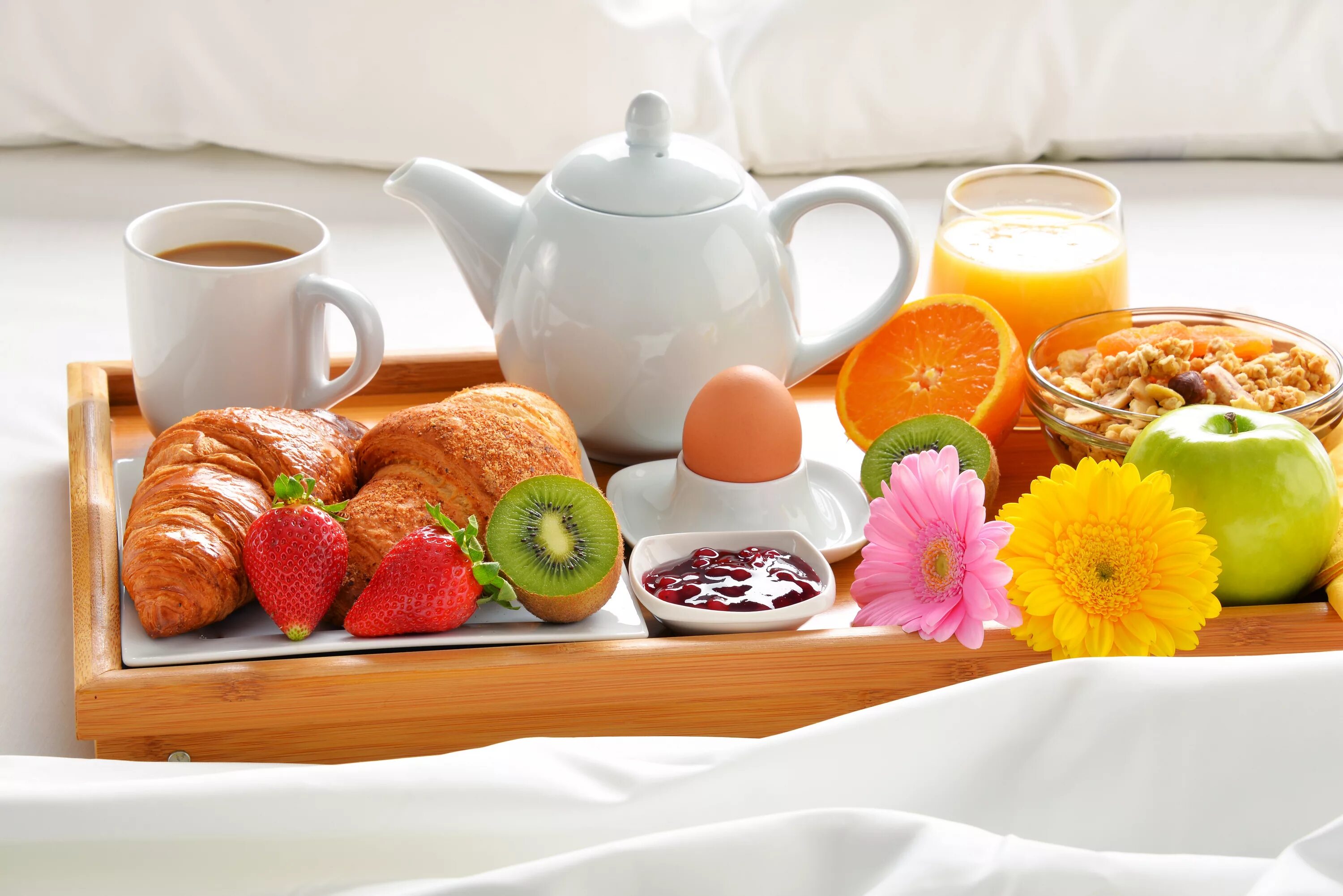 Утренний завтрак. Завтрак в постель. Красивый утренний завтрак. Доброе утро завтрак.