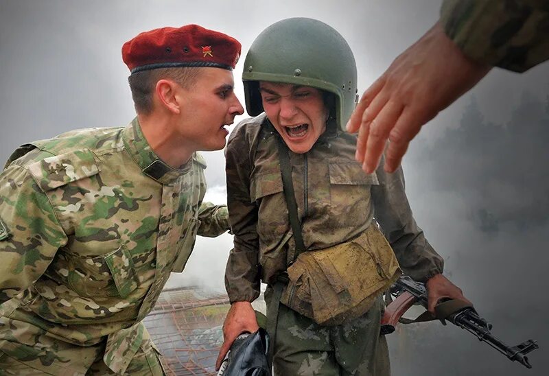 Русские сильные. Спецназ краповый берет. Краповый берет солдат. Спецназ России Краповые береты.