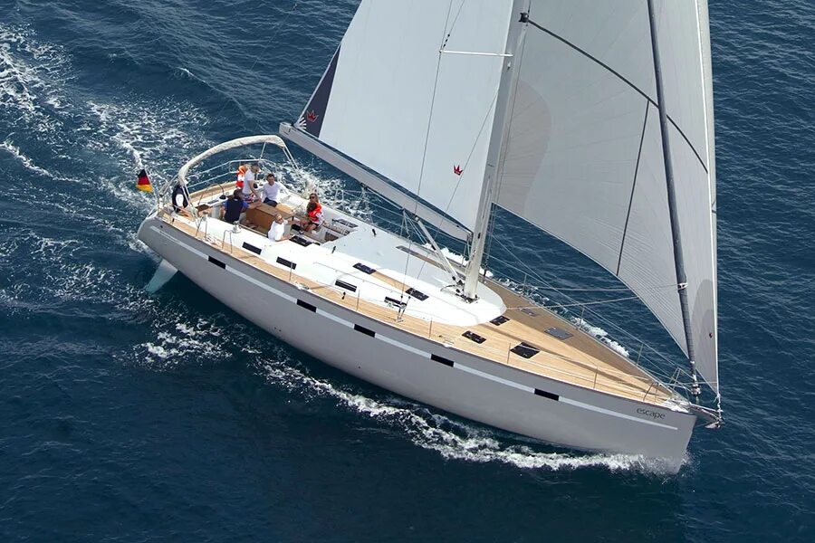 Feeling 32. Bavaria 55 Cruiser. Bavaria Cruiser 56. Парусная яхта Bavaria. Яхта Бавария 55.