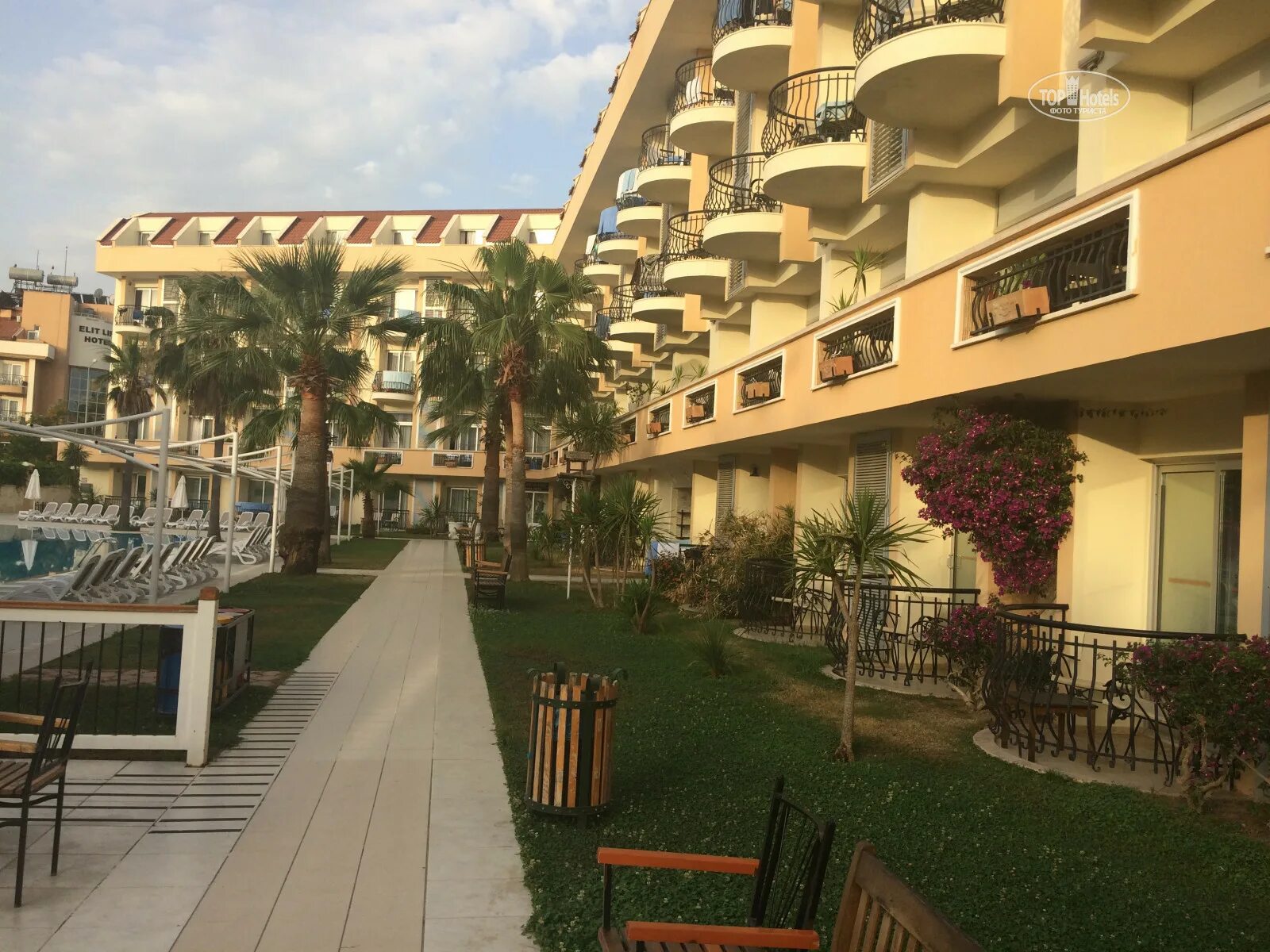 Чамьюва бич туры. Чамьюва бич отель. camyuva beach 4 турция кемер. 3. camyuva beach 4*. 2. hotel camyuva beach 4*.