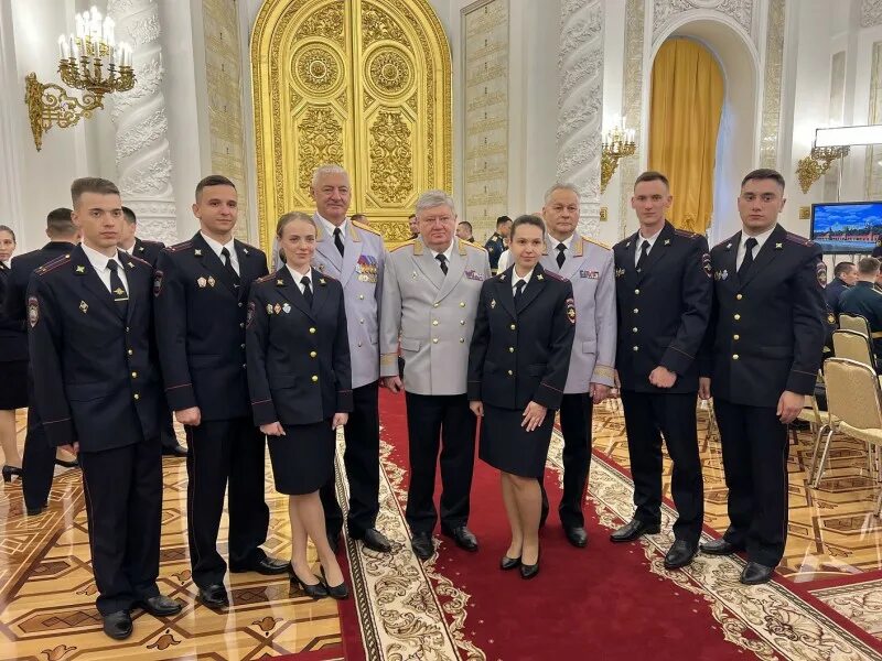 Трансляция выпускного в кремле 2024. Торжественный прием. прием выпускников военных вузов в кремле. прием в кремле. выпускной 2016 в кремле.