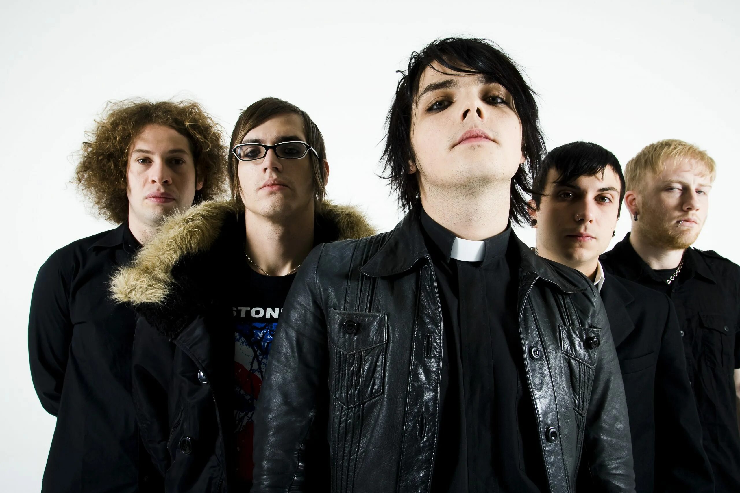 Лбе группа. My Chemical Romance. Группа Chemical Romance. Группа май Кемикал романс. My Chemical Romance участники.