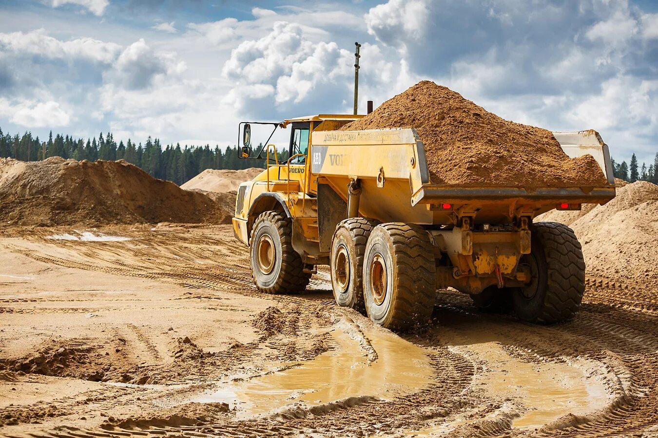сколько можно зарабатывать на самосвале. сколько можно зарабатывать на самосвале. камаз 55111 объем кузова. требуются водители белаза. сколько можно зарабатывать на самосвале.