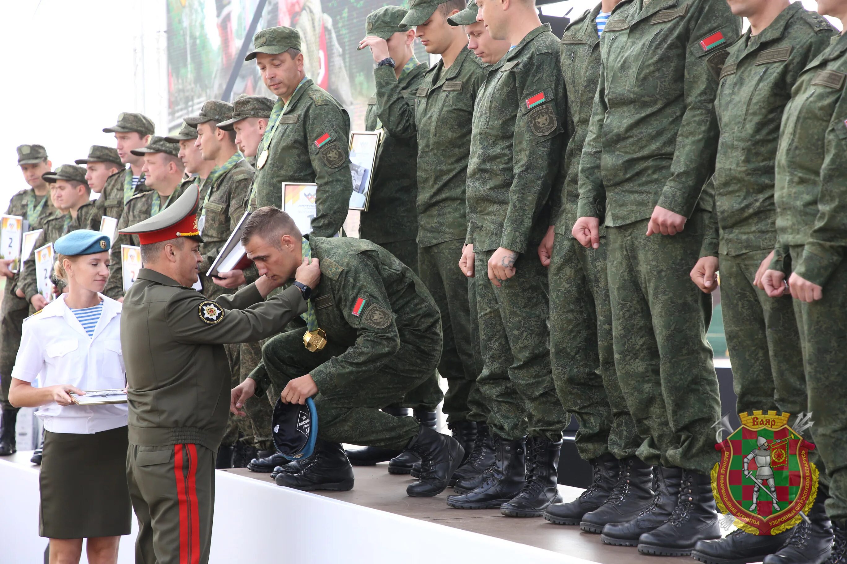 Лукашенко хренин учения. Белорусов в форме. Белорусов в форме. Белорусов в форме. Ссо спецназ белоруссии.