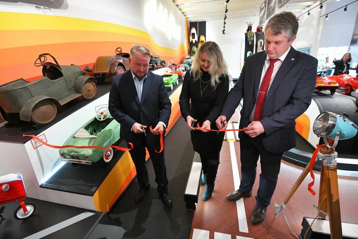 Выставка кукол в измайлово василиса. Выставка машинок в измайлово. Пейзаж экспозиция. Выставка в измайлово 2024. Праздник кукол в измайлово 2022.