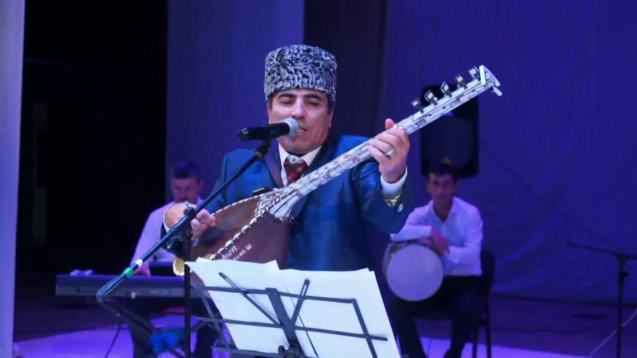 Ашуг адил. Ашуг шемшир. лезгинские ашуги. ашуг шемшир и фаризат.