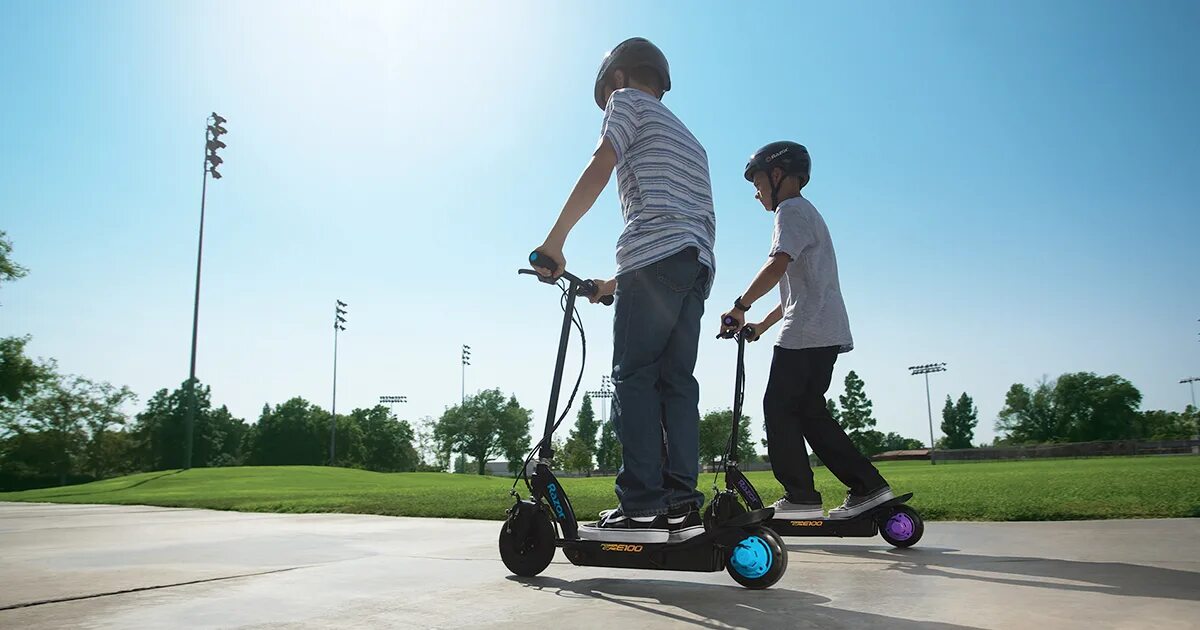 Электросамокат airwheel z5. Самокат. Катание на самокате. Со скольки лет можно арендовать самокат. Со скольки лет можно арендовать самокат.