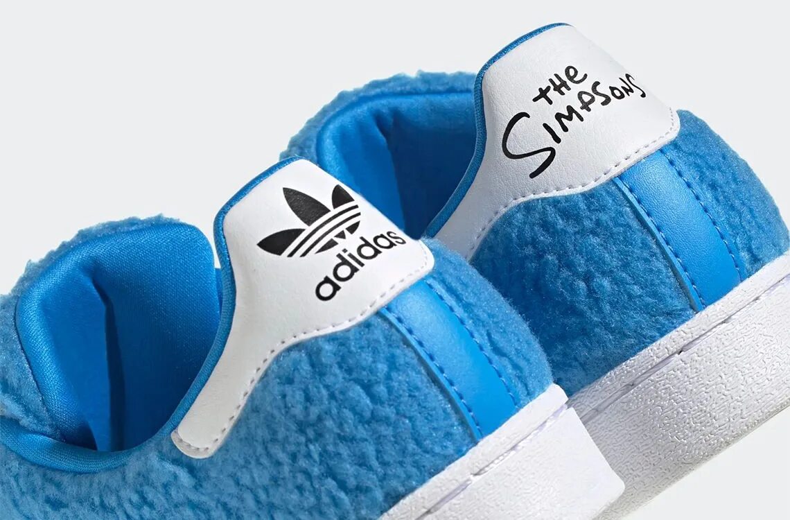 Адидас симпсон. Кроссовки адидас the Simpsons. Adidas Simpson кроссовки Superstar. Кроссовки adidas мардж симпсон. Адидас суперстар симпсоны.