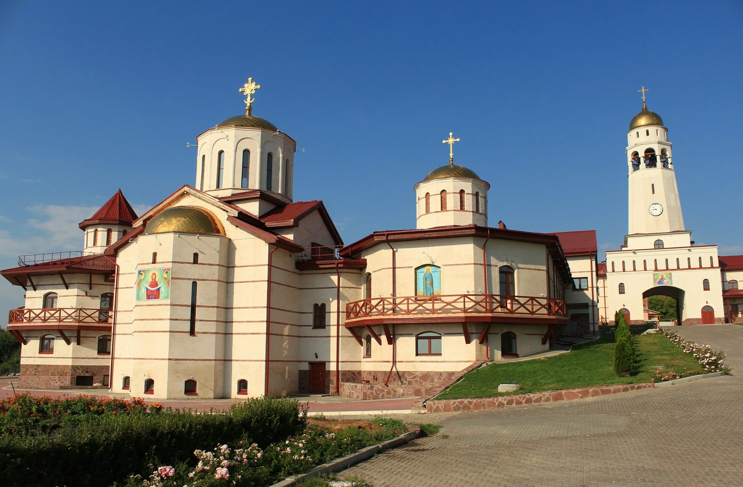 Православные комплексы. Волжский Афон Винновский монастырь. Винновка Самарская область монастырь. Волжский Афон Винновка. Свято-Богородичный Казанский мужской монастырь (Винновка).