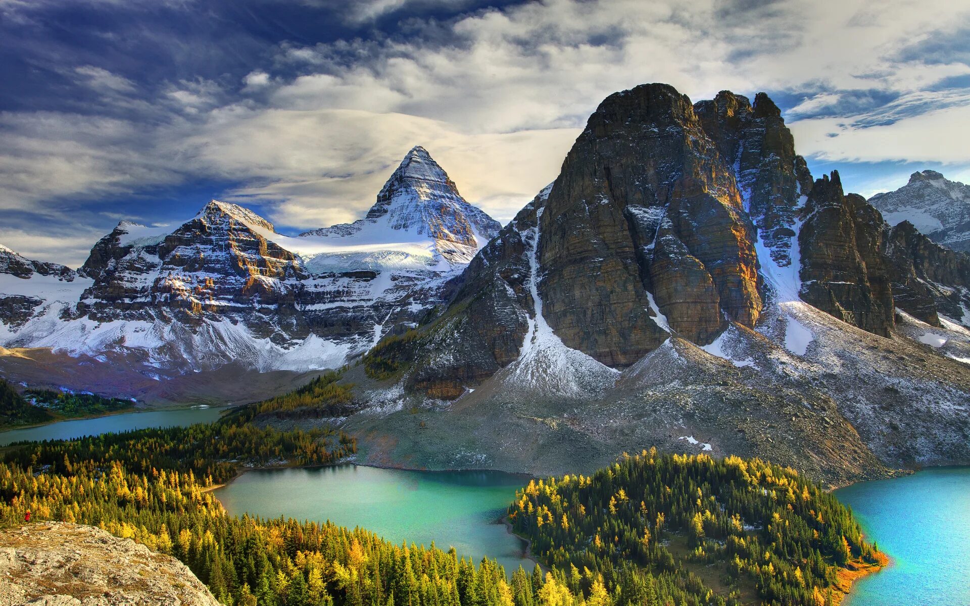 Невероятные горы. Фотограф Кевин МАКНИЛ Kevin MCNEAL. Ассинибойн, Британская Колумбия, Канада. Гора Ассинибойн в Канаде. Пейзаж горы.
