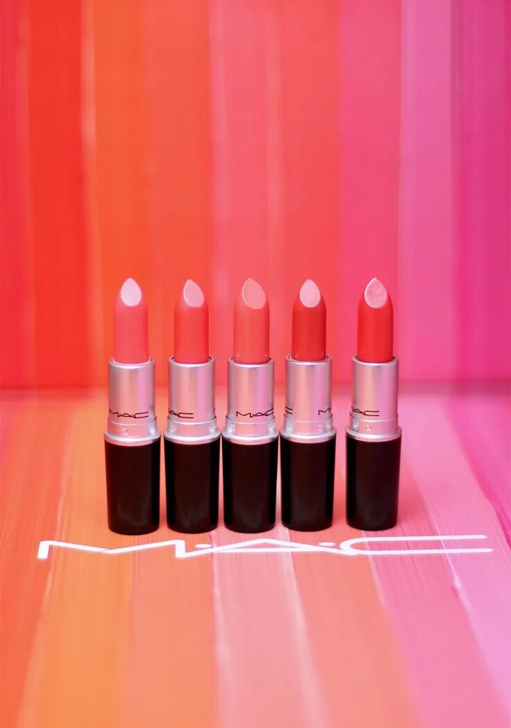 Bliss coral перевод. Мак коралловый. Корал на мак. Губная помада coral bliss. Коралловая помада mac.